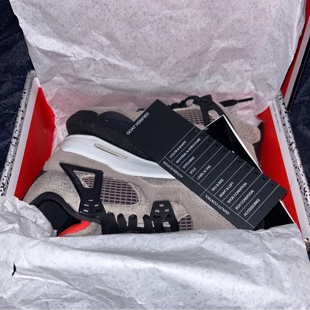 Jordan 4’ Taupe Haze GS